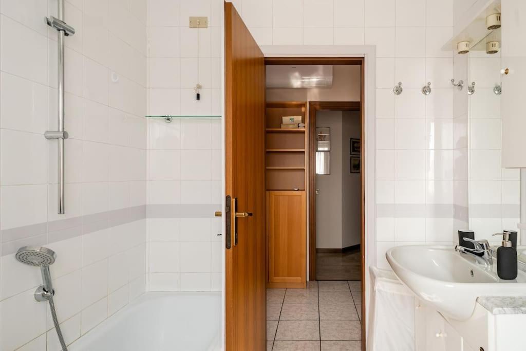 Casa De Rocco No Check In After 19 00 Apartment Brescia Ngoại thất bức ảnh